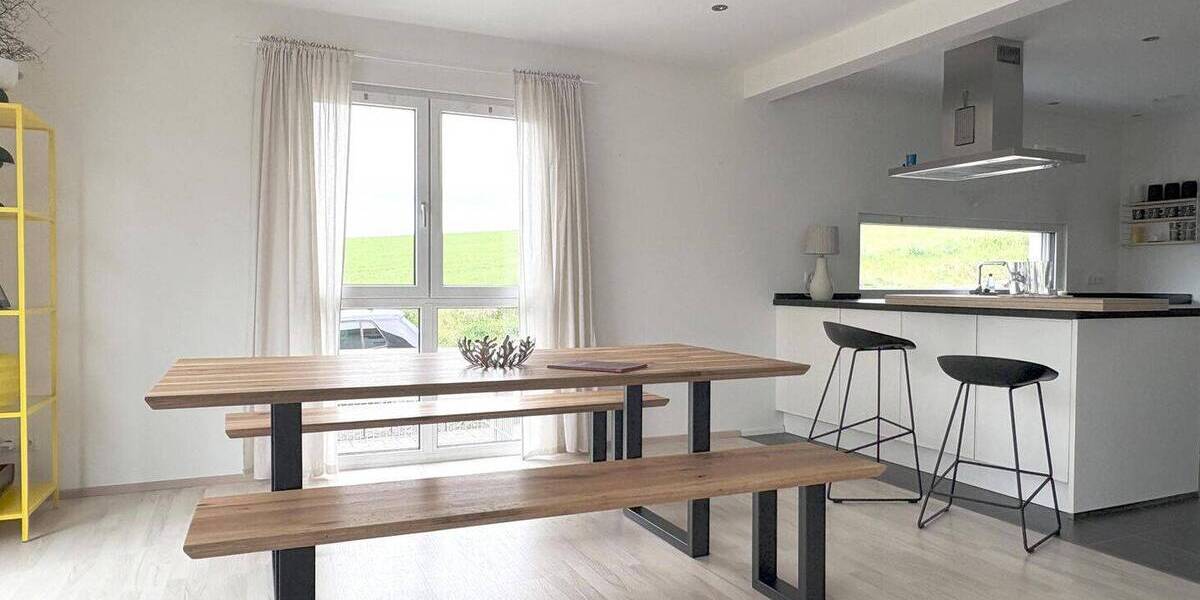 Einfamilienhaus Hemmingen - 8 Zimmer, 246 m&sup2;, 2.700&euro; | Angebot:26557187