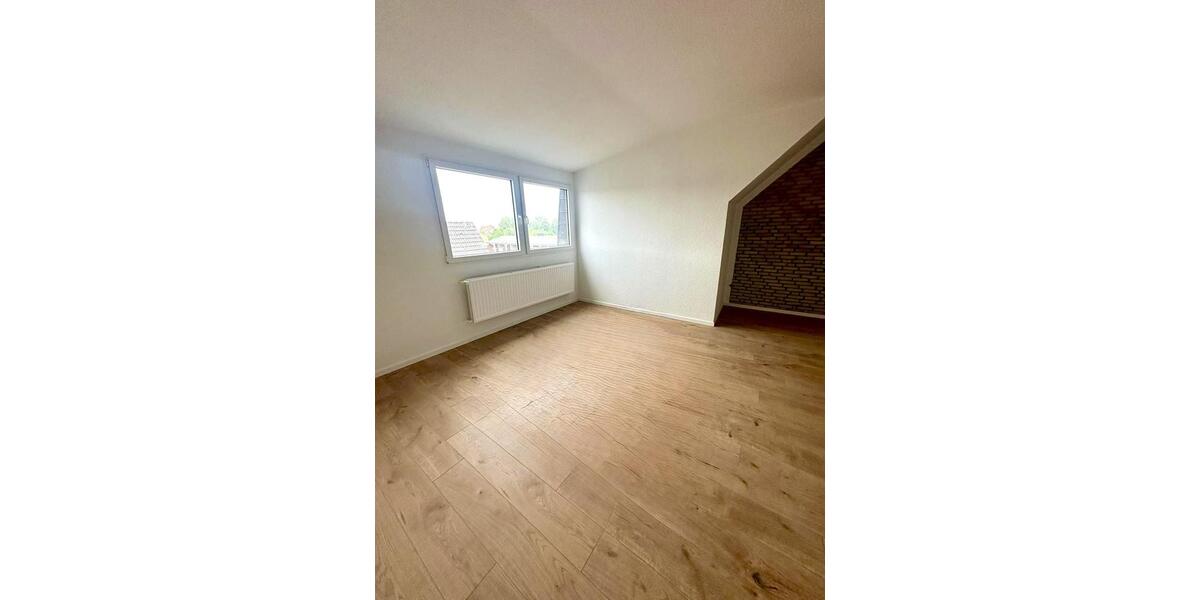 Dachgeschoßwohnung Übach-Palenberg Palenberg - 3 Zimmer, 95 m&sup2;, 750&euro; | Angebot:25178497