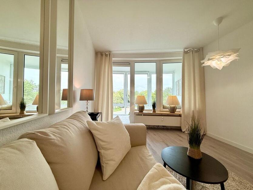 Exklusive möbl. Wohnung mit Seeblick, Pool und Sauna in Cuxhaven