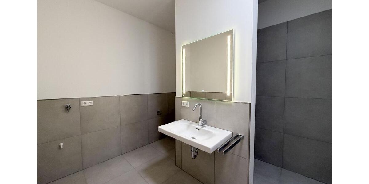 Erdgeschoßwohnung Wegberg - 5 Zimmer, 149 m&sup2;, 2.000&euro; | Angebot:26286335