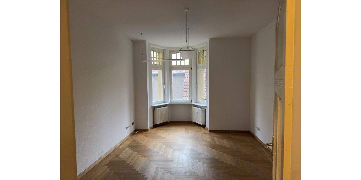 Gewerbeobjekt Gotha - 7 Zimmer, 135 m&sup2;, 1.100&euro; | Angebot:25727901
