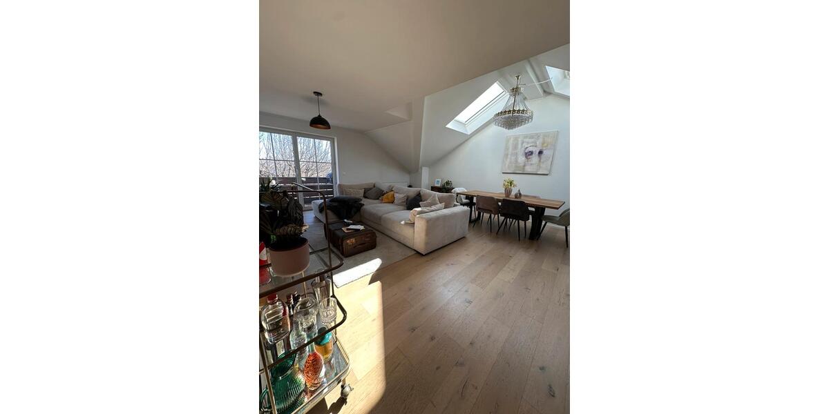 Etagenwohnung Traunstein - 3 Zimmer, 102 m&sup2;, 1.360&euro; | Angebot:25276412