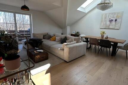 Wohnung Traunstein - 3 Zimmer, 102 m&sup2;, 1.360&euro; | Angebot:25276412