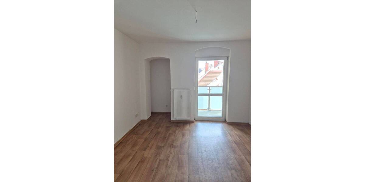 Etagenwohnung Löbau - 3 Zimmer, 65 m&sup2;, 260&euro; | Angebot:26672640
