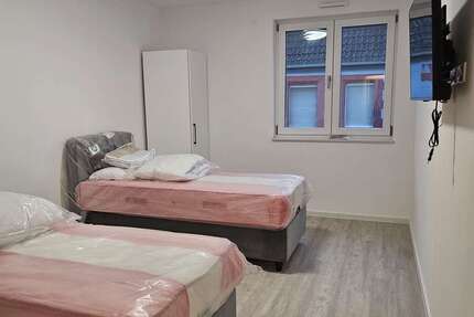 Zimmer Ludwigshafen am Rhein - 2 Zimmer, 1.200&euro; | Angebot:24199800