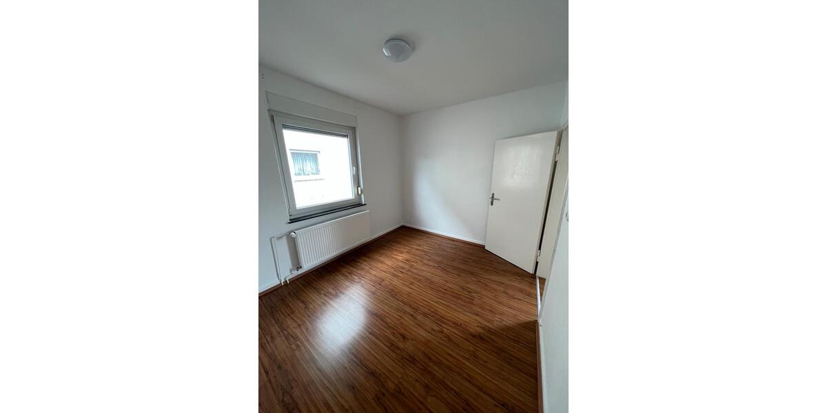 Erdgeschoßwohnung Herford Falkendiek - 3 Zimmer, 80 m&sup2;, 1.000&euro; | Angebot:26137162