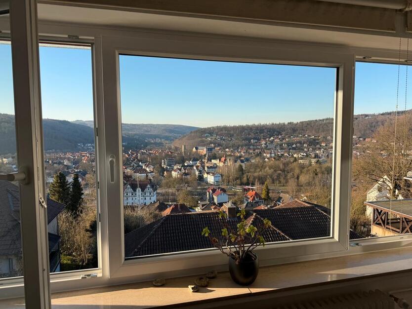 Moderne Wohnung mit Traumblick. 3 Zimmer KücheBadBalkon