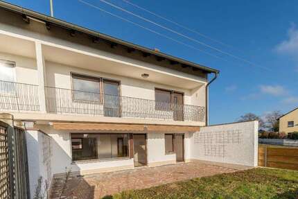 Haus Friedberg - 7 Zimmer, 200 m&sup2;, 1.800&euro; | Angebot:26905035
