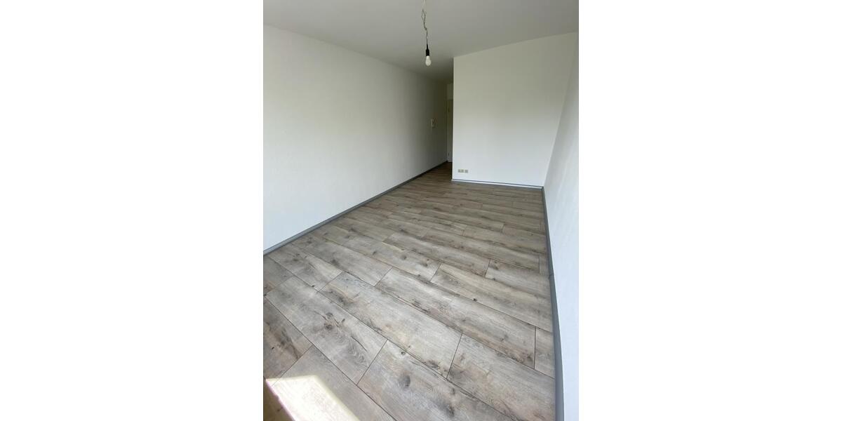 Etagenwohnung Mittweida - 1 Zimmer, 20 m&sup2;, 210&euro; | Angebot:24980599