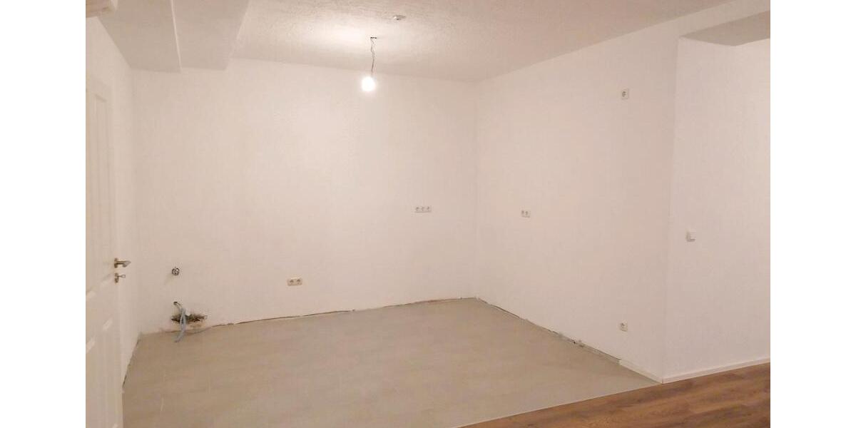 Erdgeschoßwohnung Erftstadt - 3 Zimmer, 125 m&sup2;, 1.500&euro; | Angebot:25219283