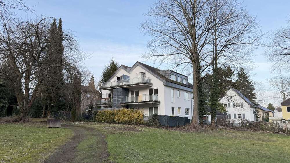 Etagenwohnung Bergisch Gladbach - 4 Zimmer, 94 m&sup2;, 1.300&euro; | Angebot:25190115