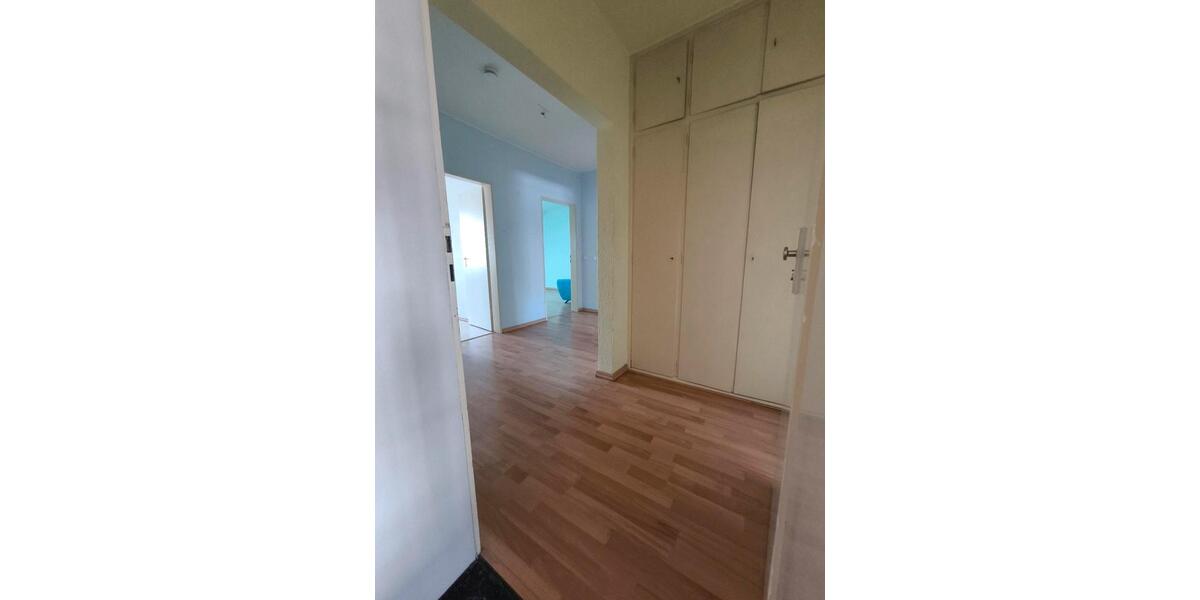 Dachgeschoßwohnung Düsseldorf Stadtbezirk 9 - 3 Zimmer, 65 m&sup2;, 650&euro; | Angebot:26688510