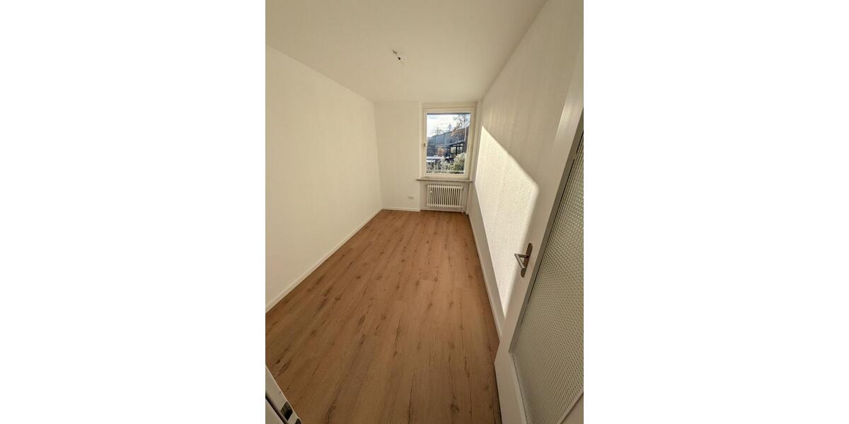 Schönes Reihenmittelhaus ca. 90 m², 4 Zimmer, Garten, Keller etc. 4 zimmer