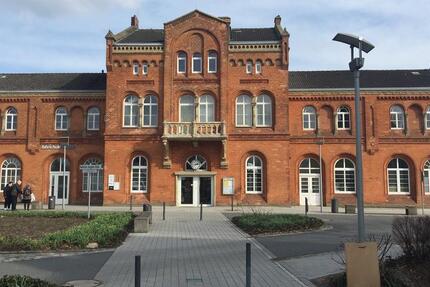 Sehr schöne Büros im restaurierten denkmalgeschützten Bahnhof - 1A Lage zimmer