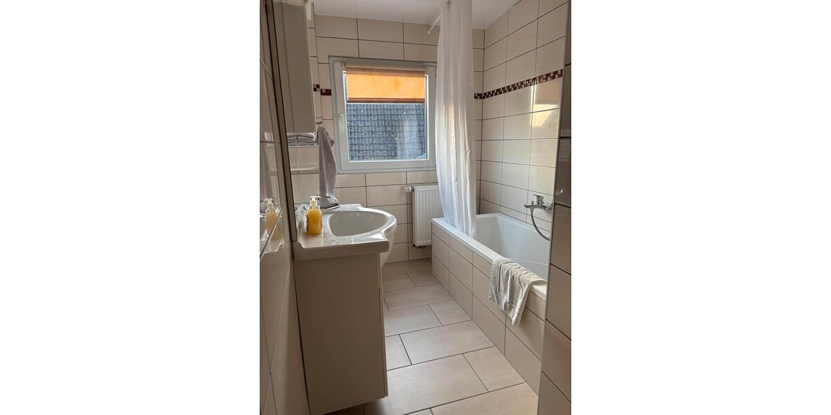 Etagenwohnung Babenhausen - 6 Zimmer, 134 m&sup2;, 3.600&euro; | Angebot:24646361