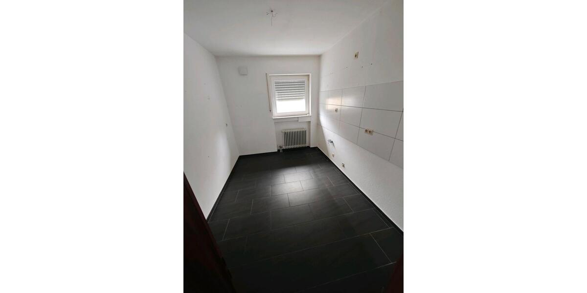 Erdgeschoßwohnung Neuwied Block - 3 Zimmer, 98 m&sup2;, 1.450&euro; | Angebot:26040607