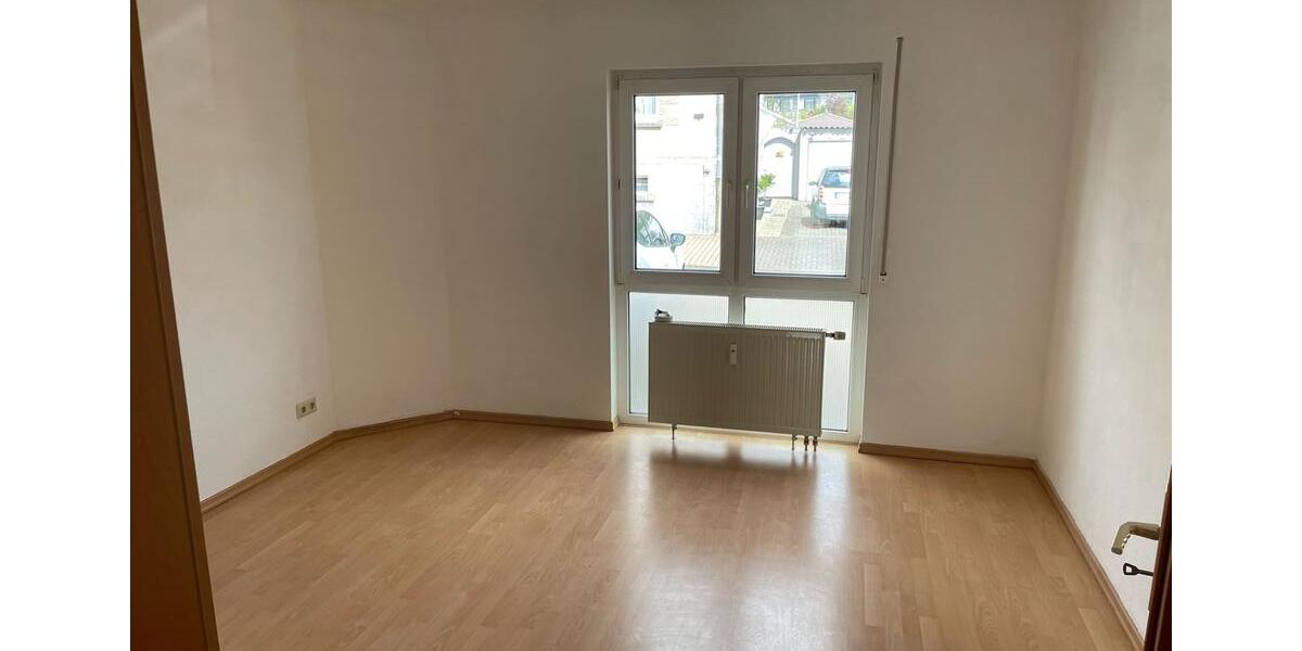Erdgeschoßwohnung Pohlheim - 2 Zimmer, 82 m&sup2;, 850&euro; | Angebot:25613887
