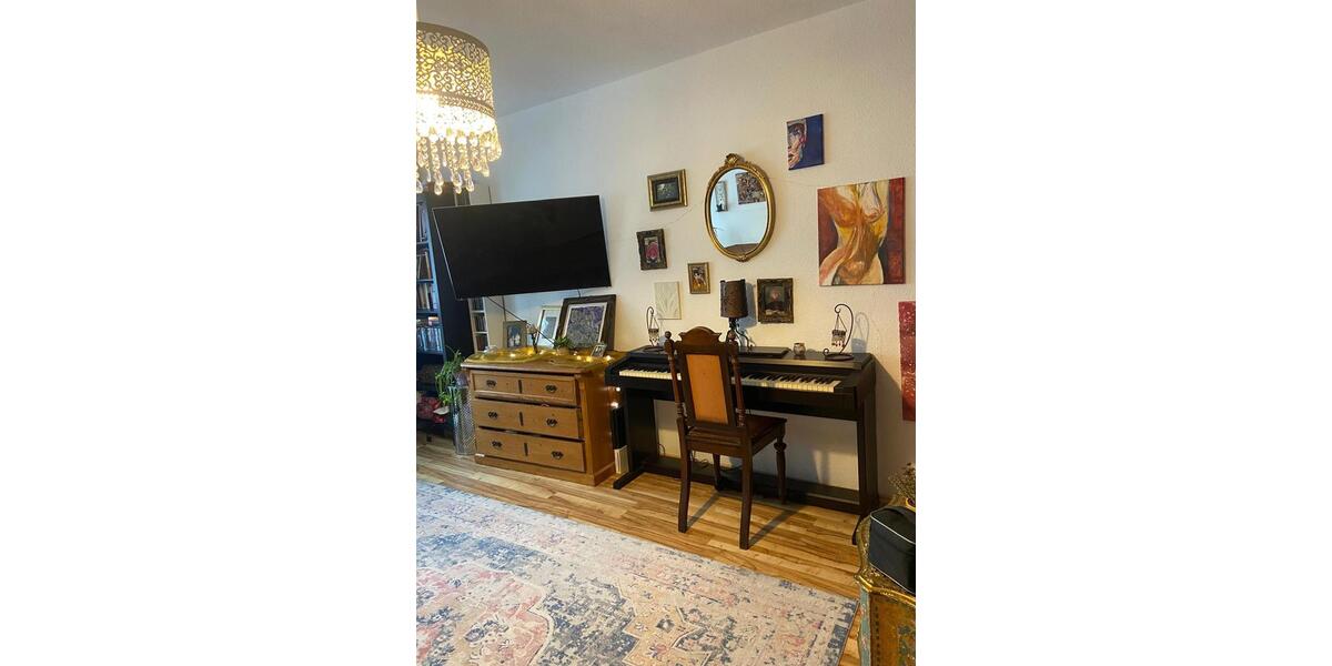 Schönes helles WG-Zimmer 3 zimmer