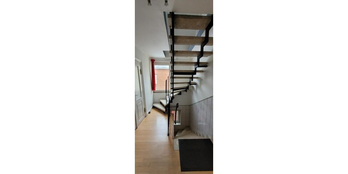 Etagenwohnung Linden - 5 Zimmer, 100 m&sup2;, 1.500&euro; | Angebot:26038560