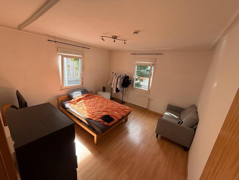 Attraktive 2-Zimmer-Wohnung in zentraler Lage – voll möbliert