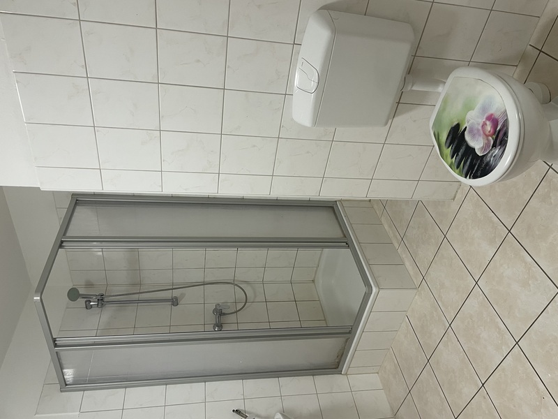 Sehr geräumige, ruhige Wohnung mit Einbauküche in Götz 3 zimmer