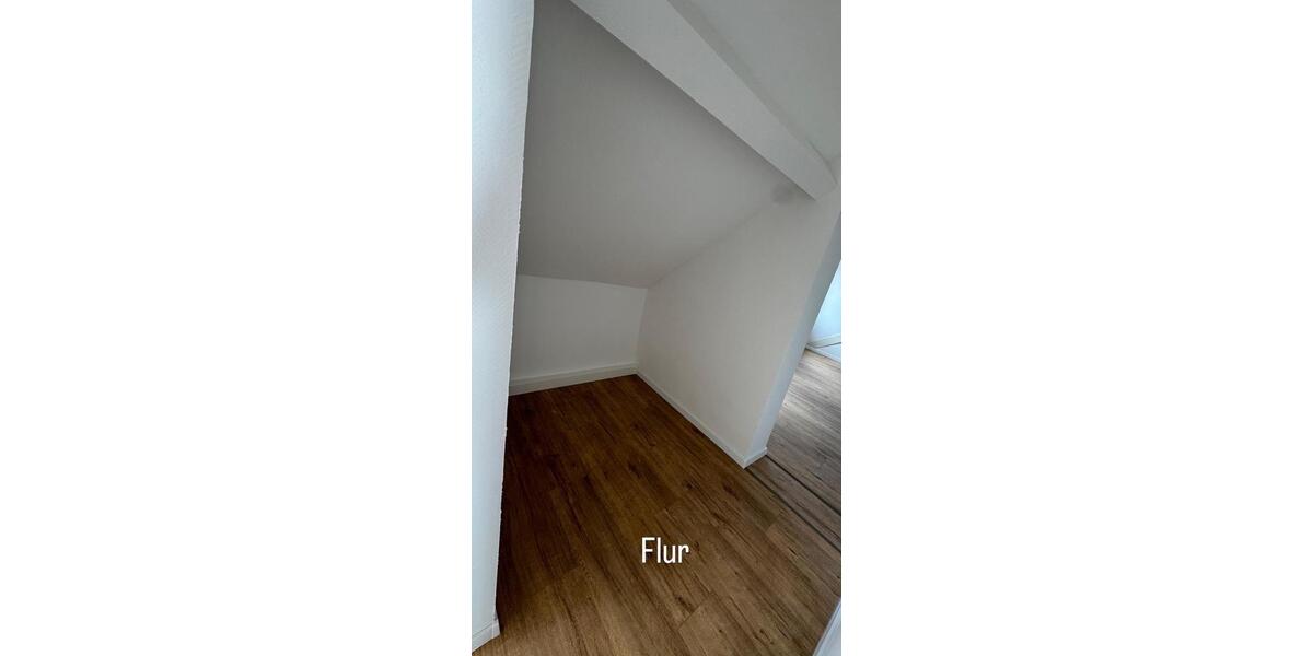 Dachgeschoßwohnung Saarlouis - 2 Zimmer, 76 m&sup2;, 700&euro; | Angebot:26630202