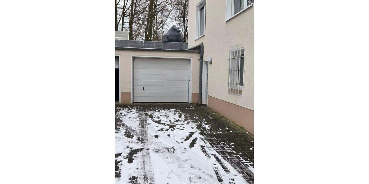 Helle 3-Zimmer-Wohnung im 1. OG mit Garage 3 zimmer