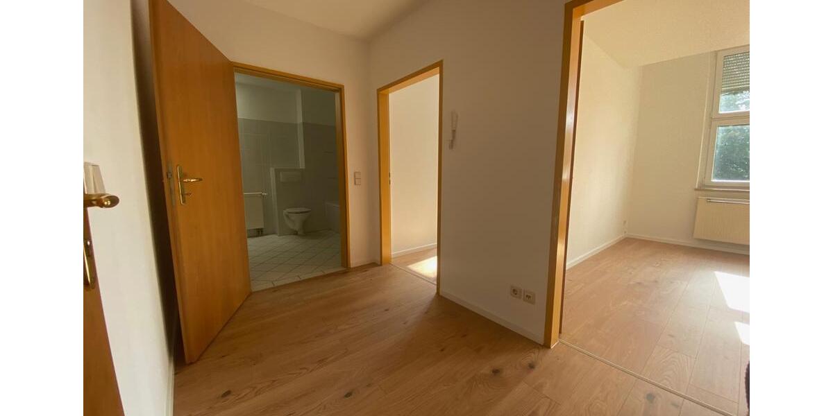 Etagenwohnung Hainichen - 2 Zimmer, 50 m&sup2;, 350&euro; | Angebot:26635359