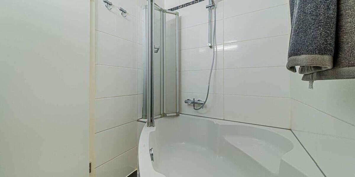 Etagenwohnung Offenbach am Main - 3 Zimmer, 100 m&sup2;, 2.380&euro; | Angebot:24989326