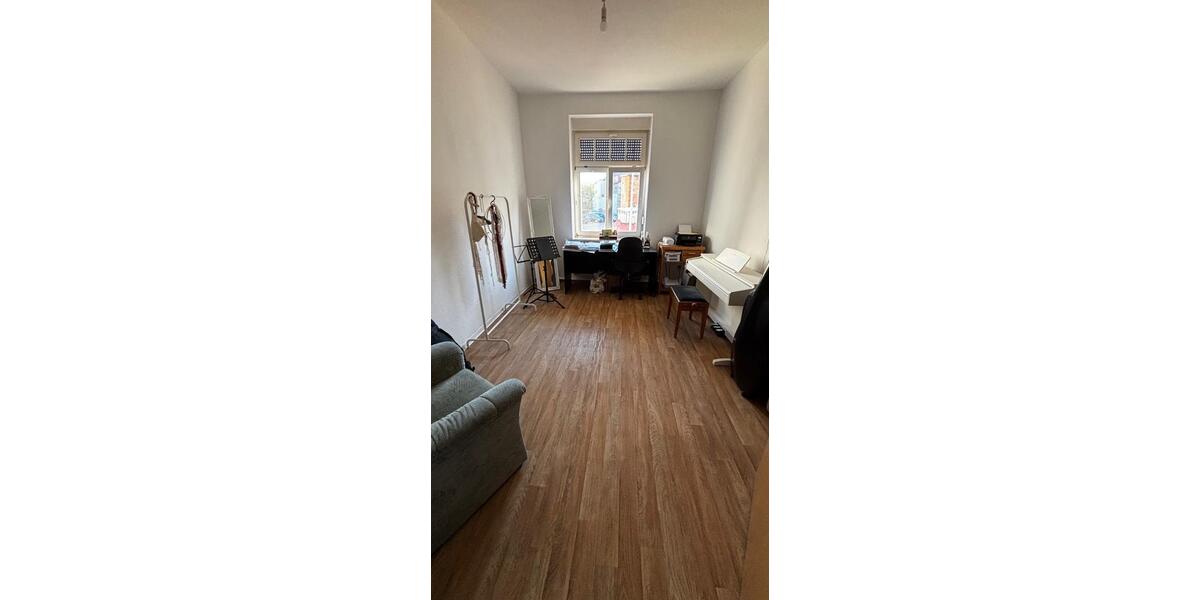 Erdgeschoßwohnung Nordhausen - 3 Zimmer, 88 m&sup2;, 450&euro; | Angebot:26235258