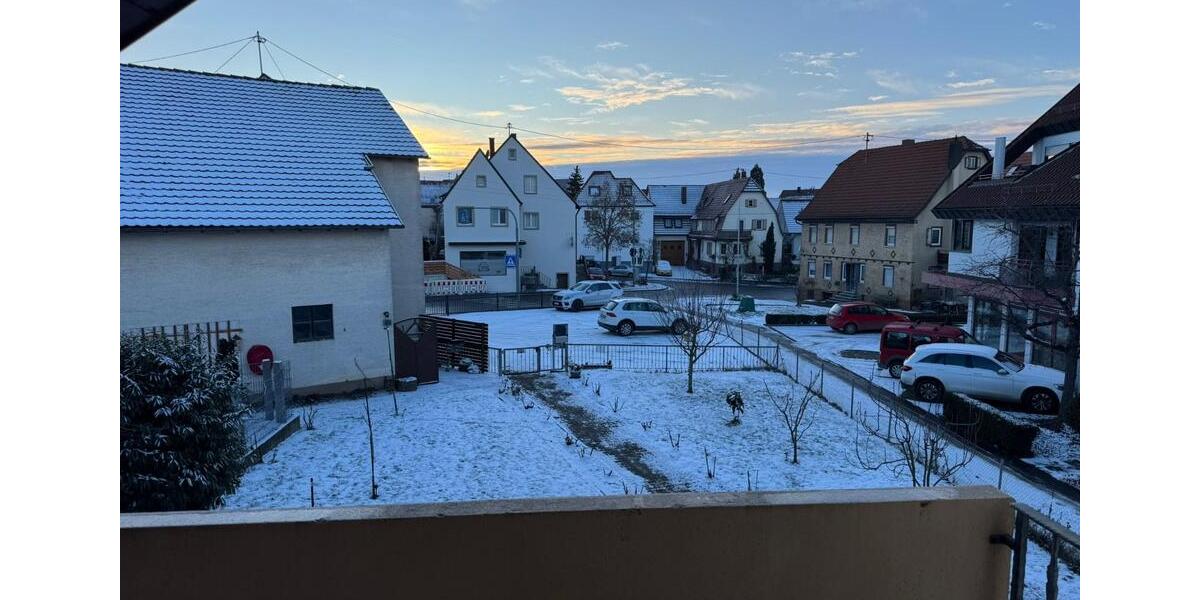 Dachgeschoßwohnung Filderstadt - 4 Zimmer, 82 m&sup2;, 1.100&euro; | Angebot:24865420