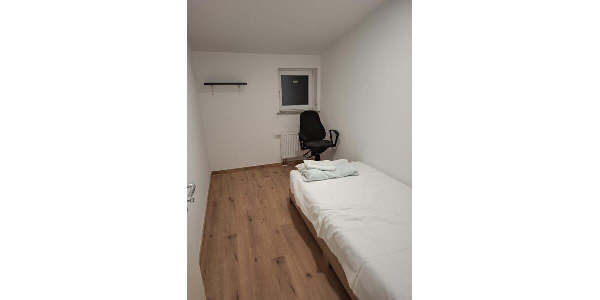 Wohnen auf Zeit Biebertal - 1 Zimmer, 12 m&sup2;, 385&euro; | Angebot:24678408