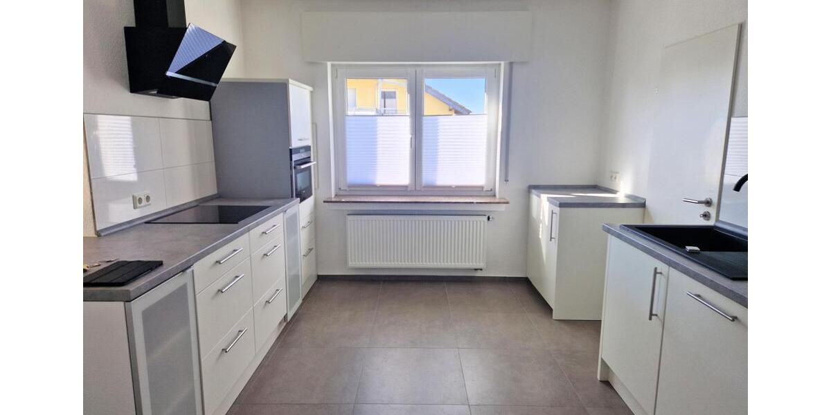 Erdgeschoßwohnung Hennef (Sieg) - 3 Zimmer, 120 m&sup2;, 1.310&euro; | Angebot:26562088
