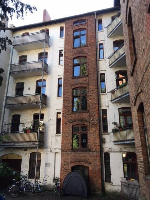 Tolle AltbauWohnung in zentraler Südstadtlage von Kassel mit Balkon