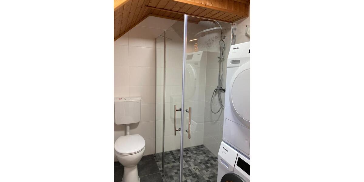 Wohnen auf Zeit Bornheim - 8 Zimmer, 120 m&sup2;, 39&euro; | Angebot:14543309