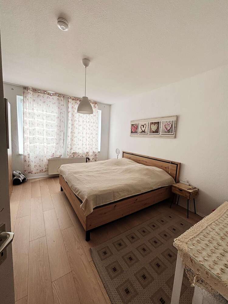 Wohnung zum Mieten in Düsseldorf 1.099 € 63.61 m²