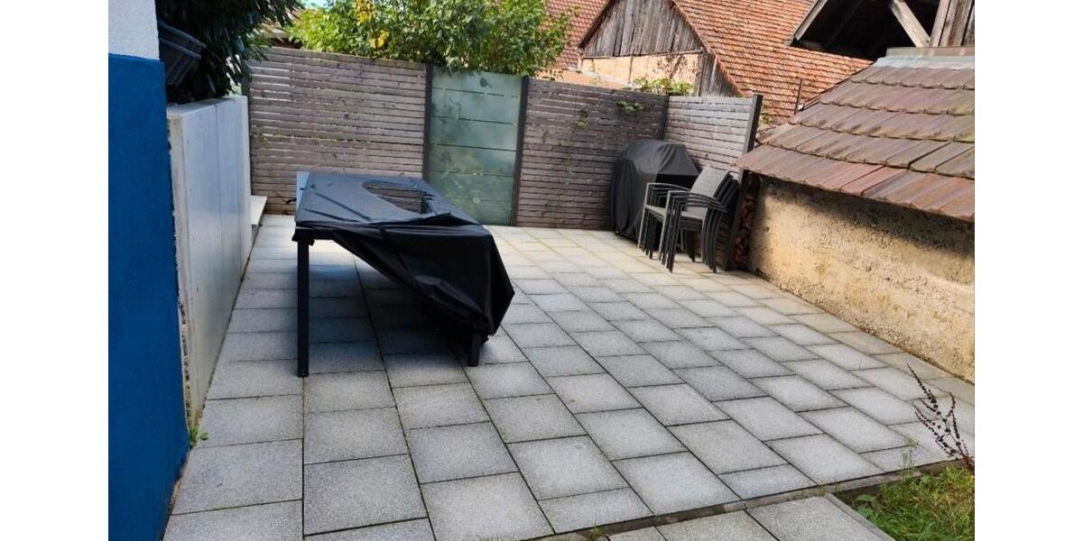 Etagenwohnung Efringen-Kirchen Kirchen - 3 Zimmer, 95 m&sup2;, 1.300&euro; | Angebot:26047537