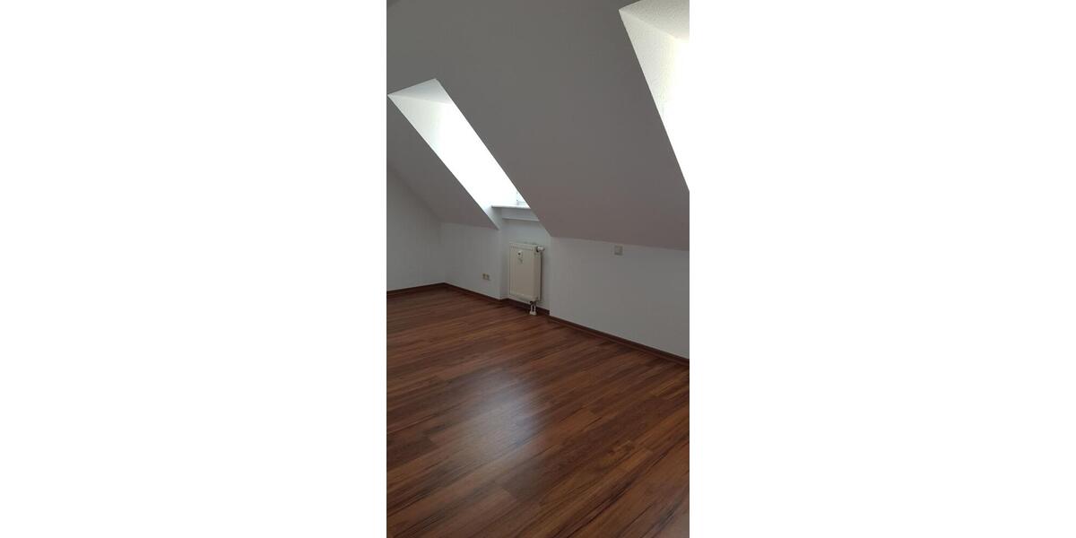 Etagenwohnung Rackwitz - 3 Zimmer, 83 m&sup2;, 715&euro; | Angebot:24431190
