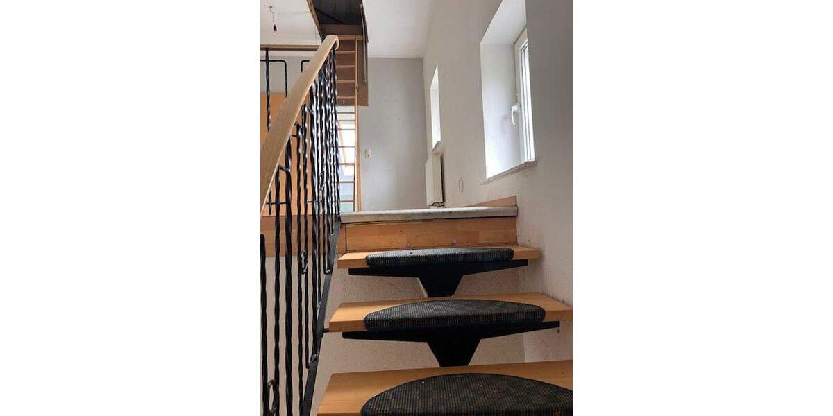 Besichtigung, So. 25.01.13-14 UHR Grosses EFH, 4 Zi., 120 qm, 795 qm Grund, 1.250 € NKM 4 zimmer