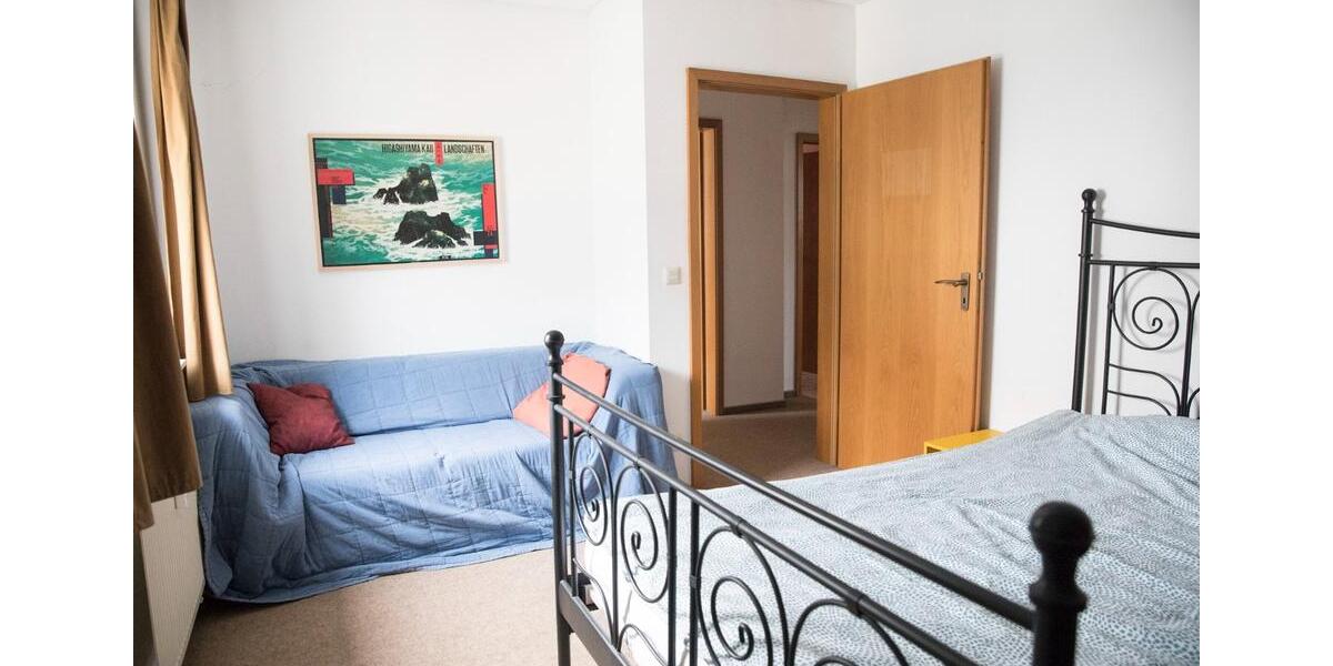 Wohnen auf Zeit Ratingen - 4 Zimmer, 100 m&sup2;, 2.000&euro; | Angebot:24356968