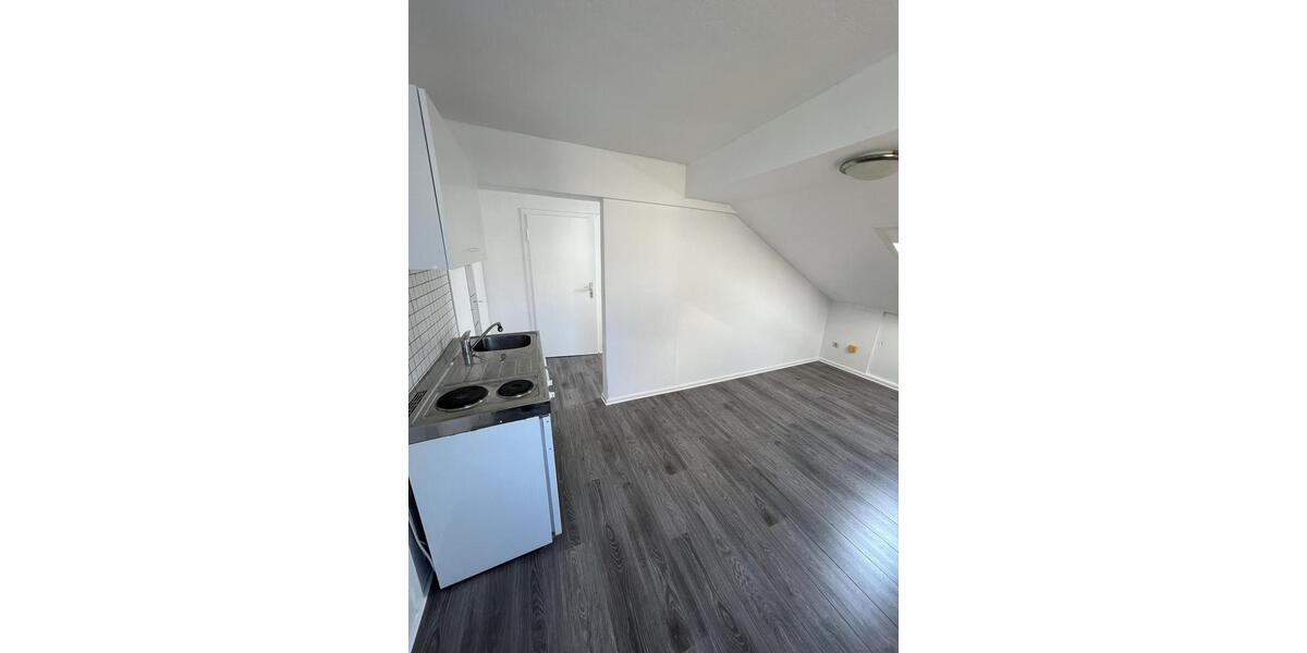 Dachgeschoßwohnung Wuppertal Elberfeld - 1 Zimmer, 28 m&sup2;, 260&euro; | Angebot:25149658