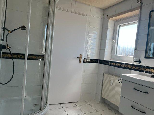 Dachgeschoßwohnung Saarbrücken West - 2 Zimmer, 80 m&sup2;, 700&euro; | Angebot:26600731