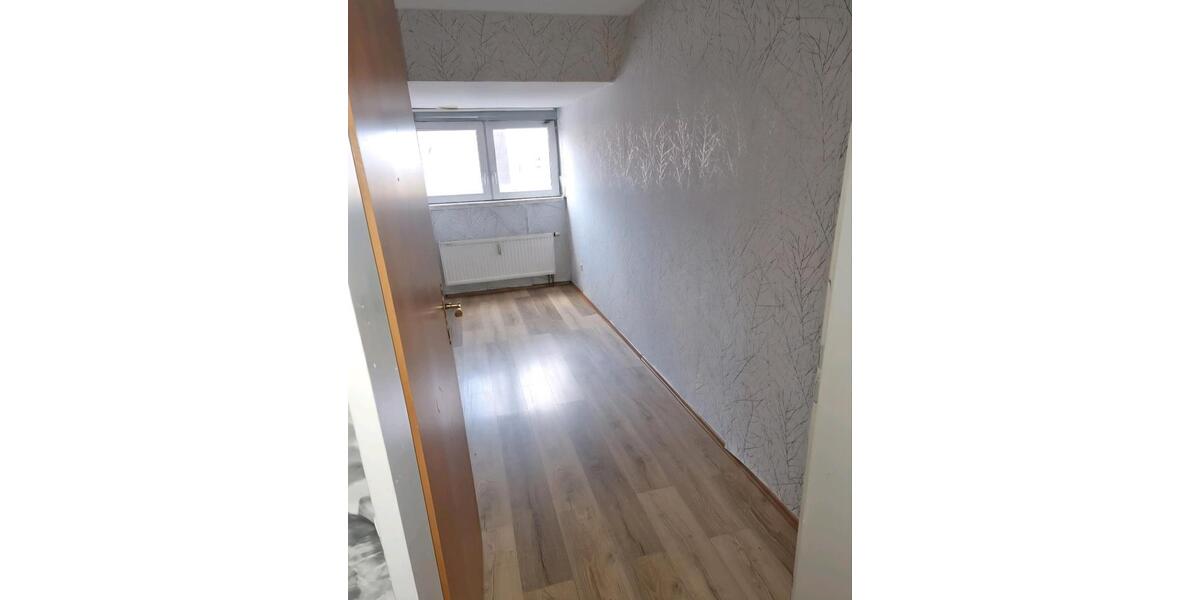 Maisonettenwohnung Mönchengladbach Süd - 3 Zimmer, 80 m&sup2;, 1.300&euro; | Angebot:26127002