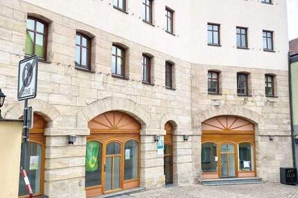 ***AB SOFORT VERFÜGBAR***TOP SANIERTE 2 Zimmer Wohnung IM HERZEN VON LAUF PEG.