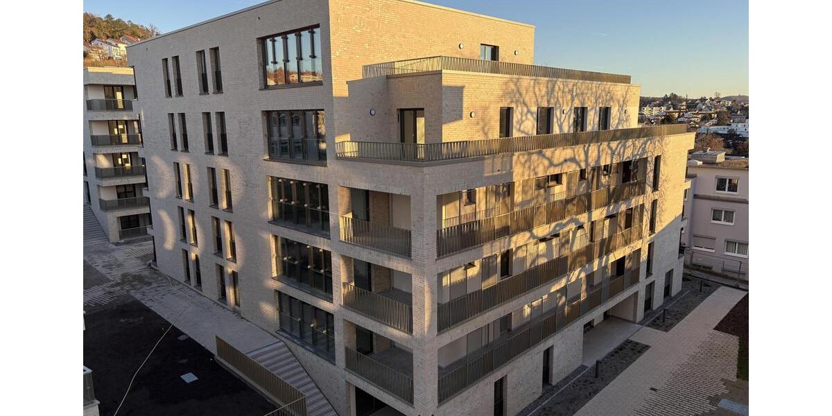 Etagenwohnung Leonberg - 4 Zimmer, 105 m&sup2;, 1.950&euro; | Angebot:23644750