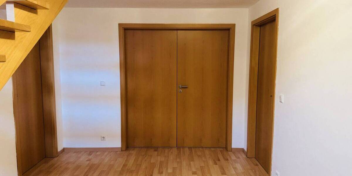 Einfamilienhaus Osterburken - 5 Zimmer, 159 m&sup2;, 1.570&euro; | Angebot:25690327