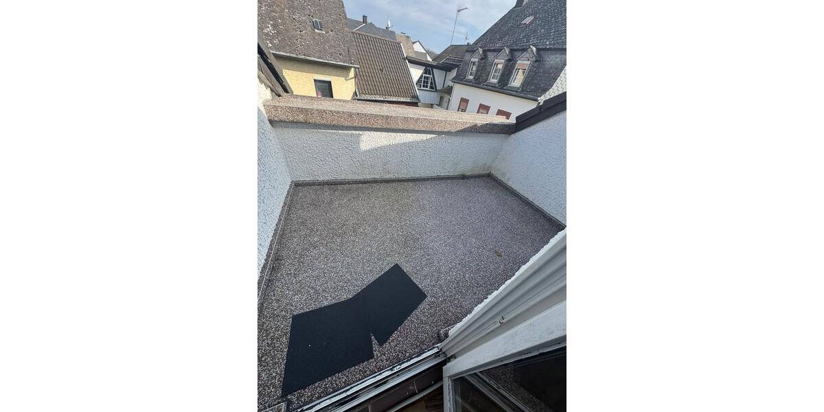 Etagenwohnung Föhren - 8 Zimmer, 224 m&sup2;, 1.600&euro; | Angebot:25553198