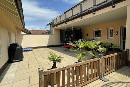 Wohnung Waldshut-Tiengen Tiengen - 4 Zimmer, 158 m&sup2;, 1.500&euro; | Angebot:26479729
