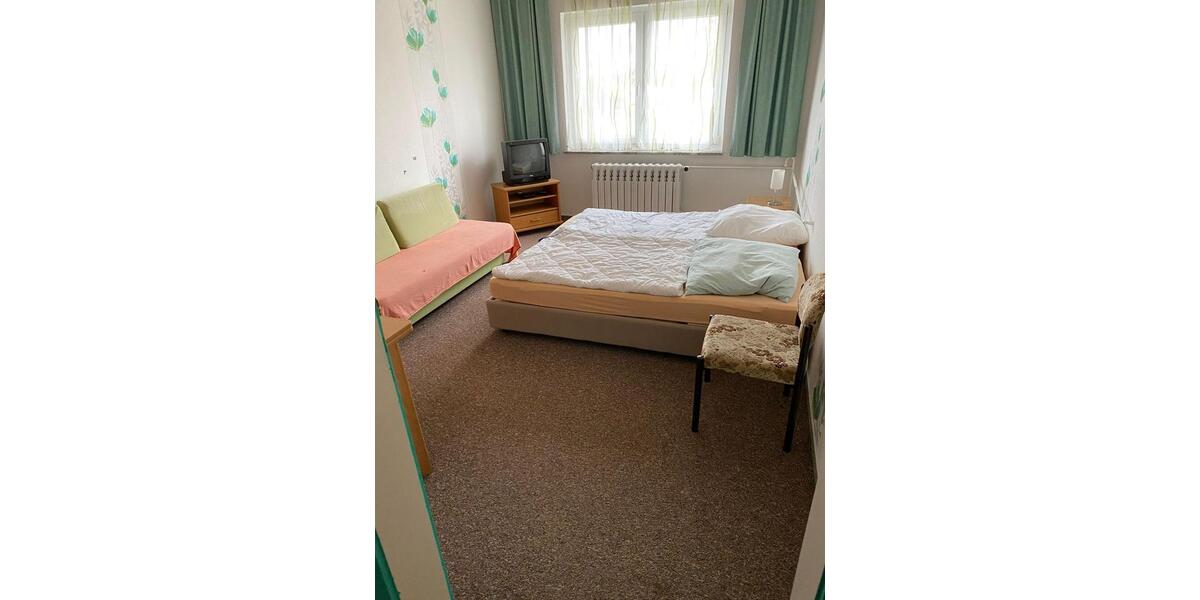 Wohnen auf Zeit Jüterbog - 10 Zimmer, 20 m&sup2;, 15&euro; | Angebot:25330090