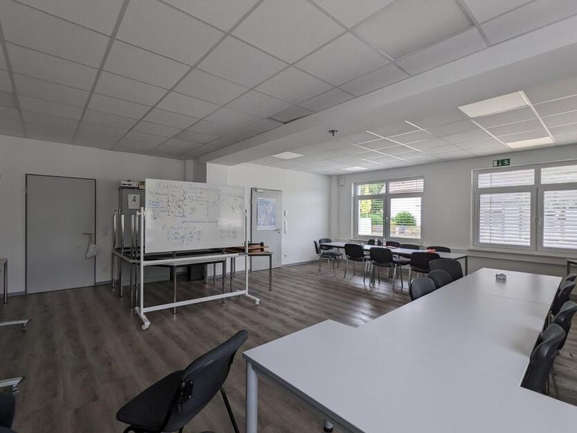 Büroraum Seminarraum 65m² an der Detmolder Straße